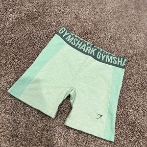 Gymshark shorts. Size small. Never worn.